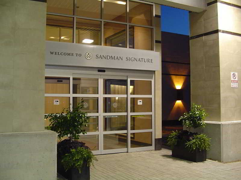 Sandman Signature Toronto Airport Hotel Exterior foto
